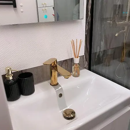 Gold Waterhouse Old Town - Houseboat Apartment